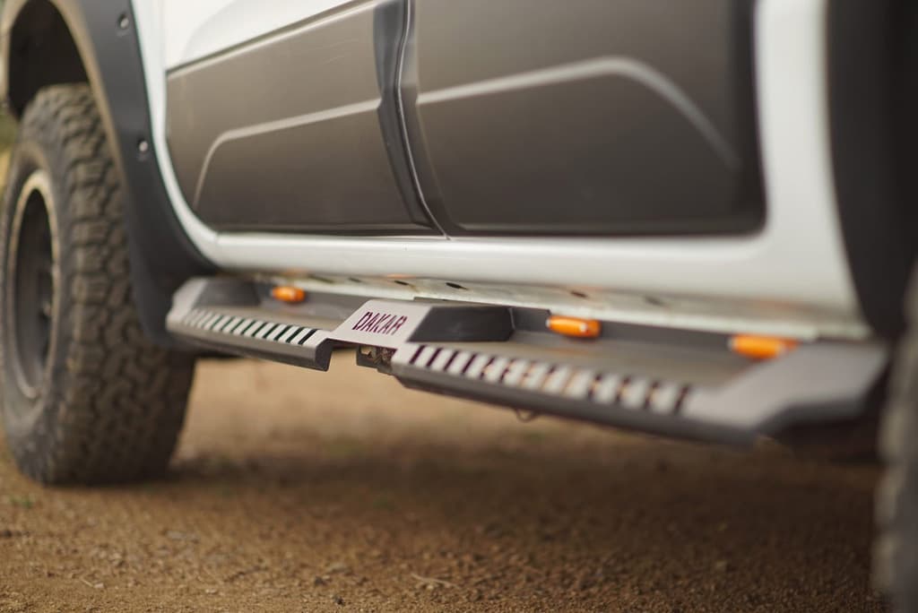 Бокові пороги Dakar V2 з LED (2 шт, метал)