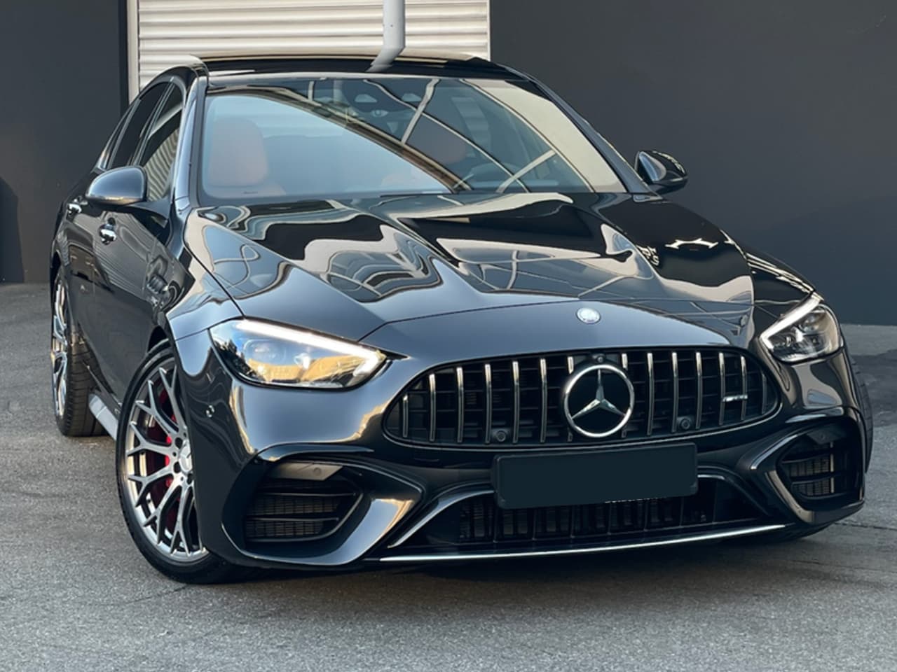 Передній бампер в зібраному вигляді (AMG C63 Design)