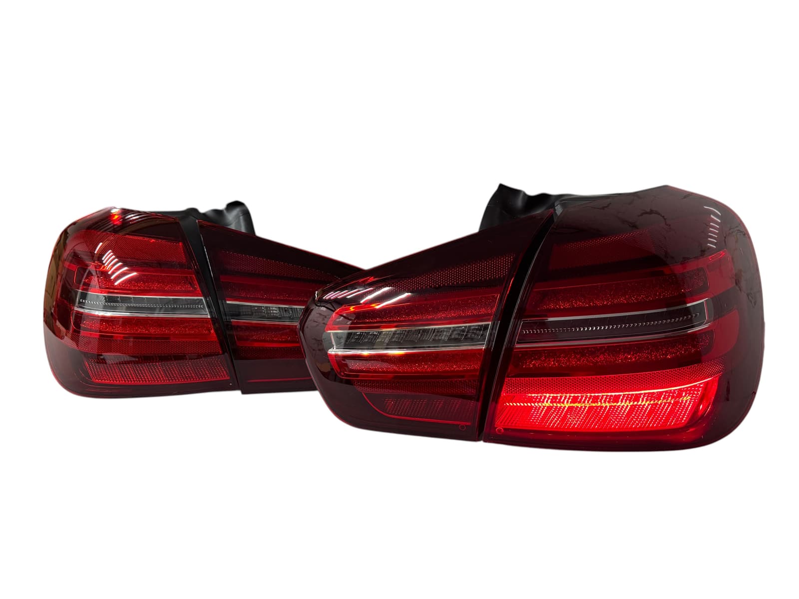 Задні ліхтарі LED (апгрейд в GLA X156 2017+) на Mercedes-Benz GLA-Class X156 2013-2017 року 2