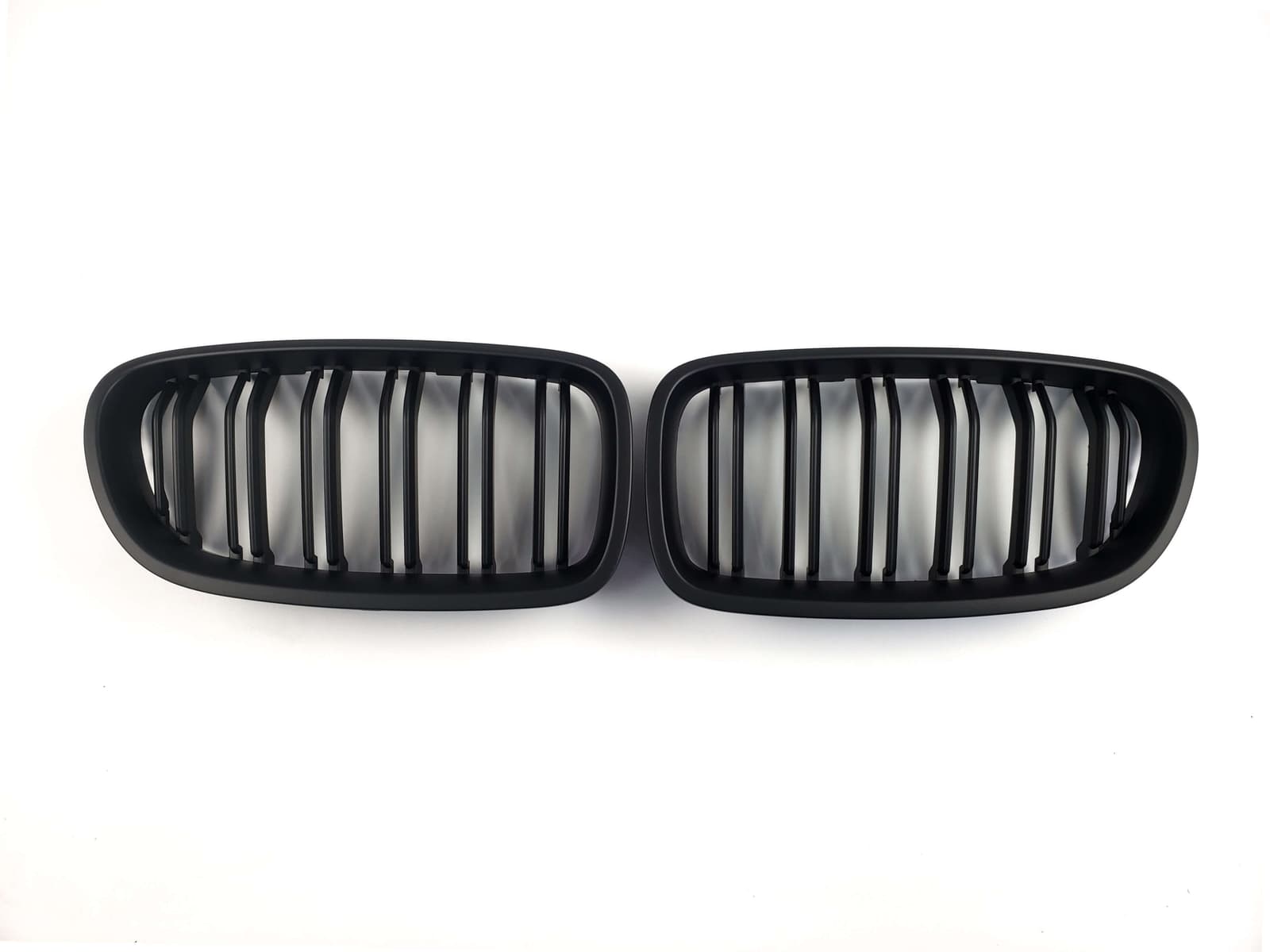 Ніздрі Чорний мат (Подвійні M-Look) Китай на BMW 5 Series F10 / F11 2010-2017 року