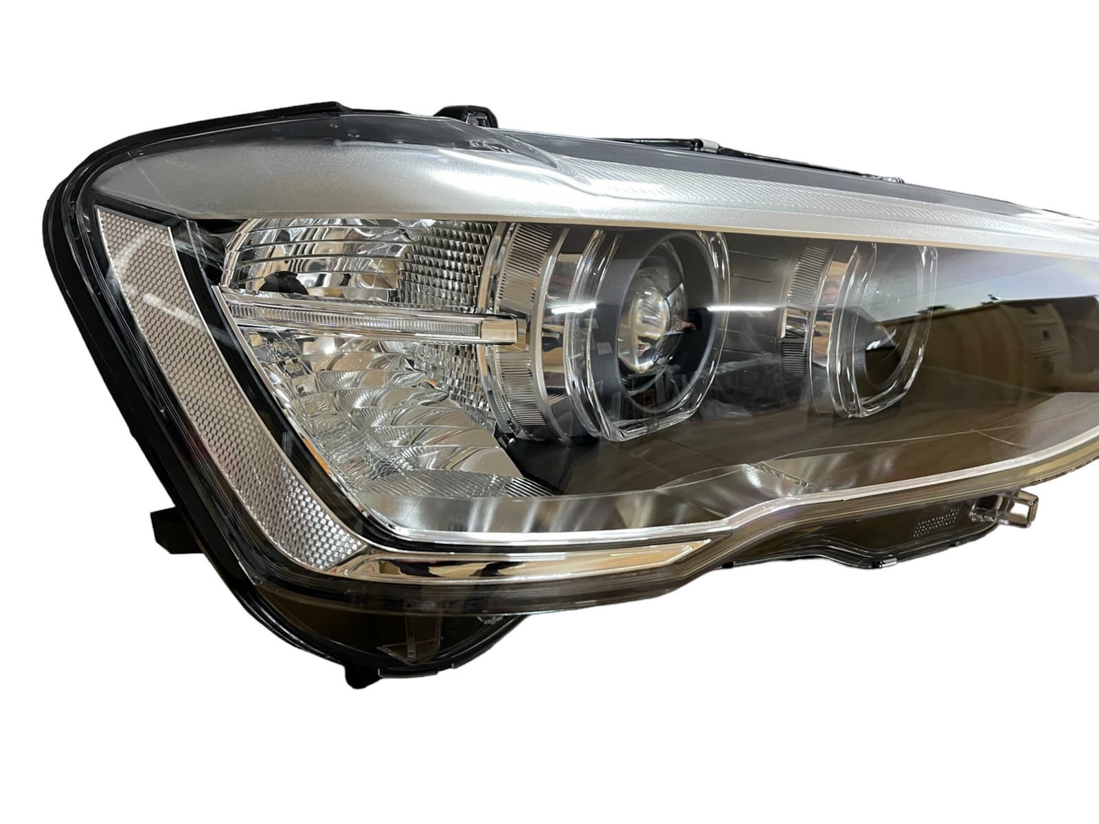 Передні фари (Xenon No Adaptive без блоків) на BMW X3 F25 2014-2017 року 3