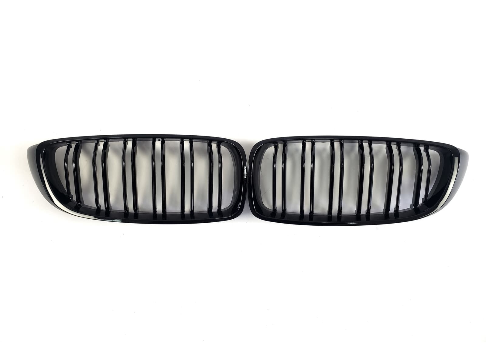 Ніздрі Чорний глянець (Подвійні M-Look) Китай на BMW 4 Series F32 / F33 2013-2020 року