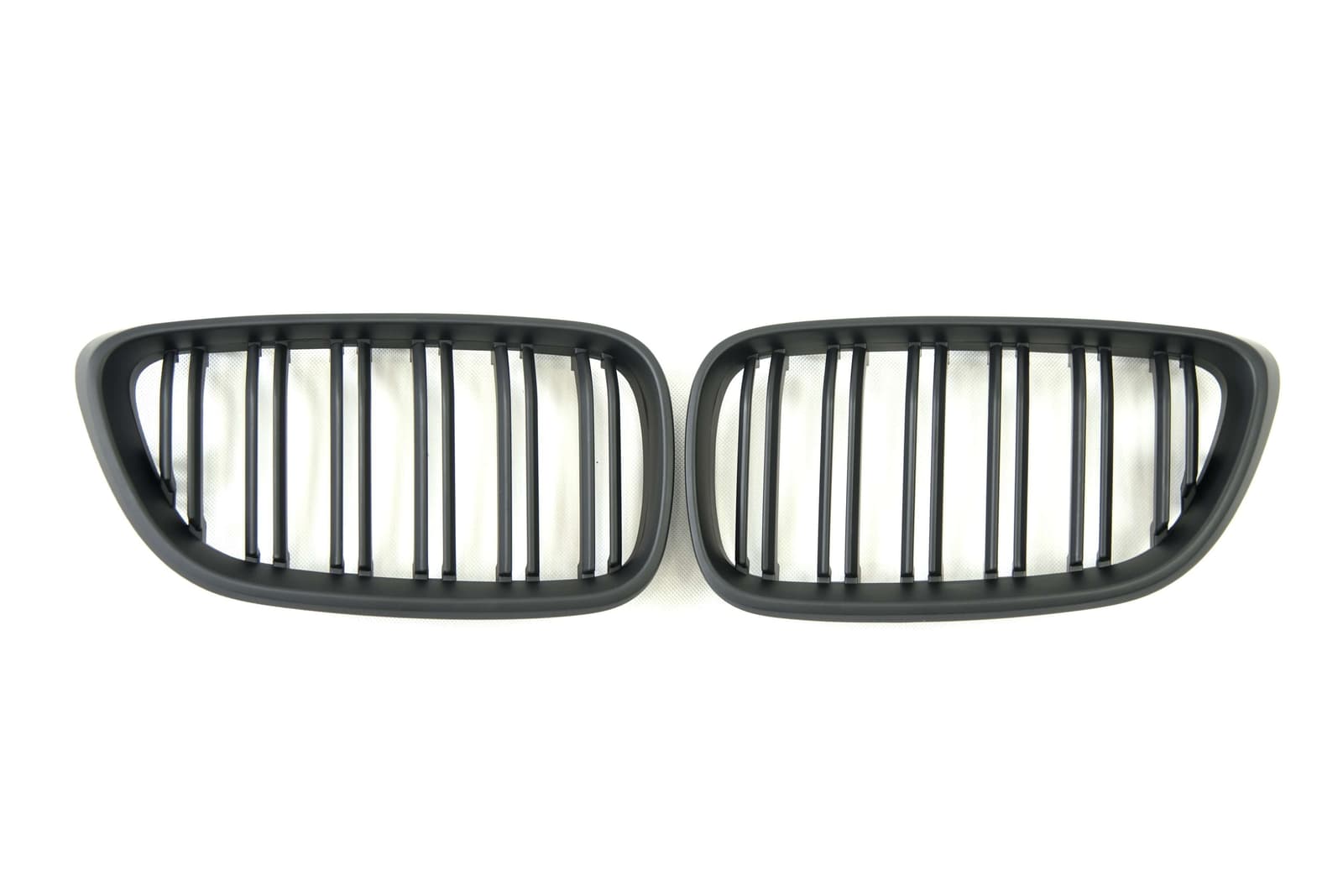 Ніздрі Чорний мат (Подвійні M-Look) на BMW 2 Series F22 / F23 2013-2019 року