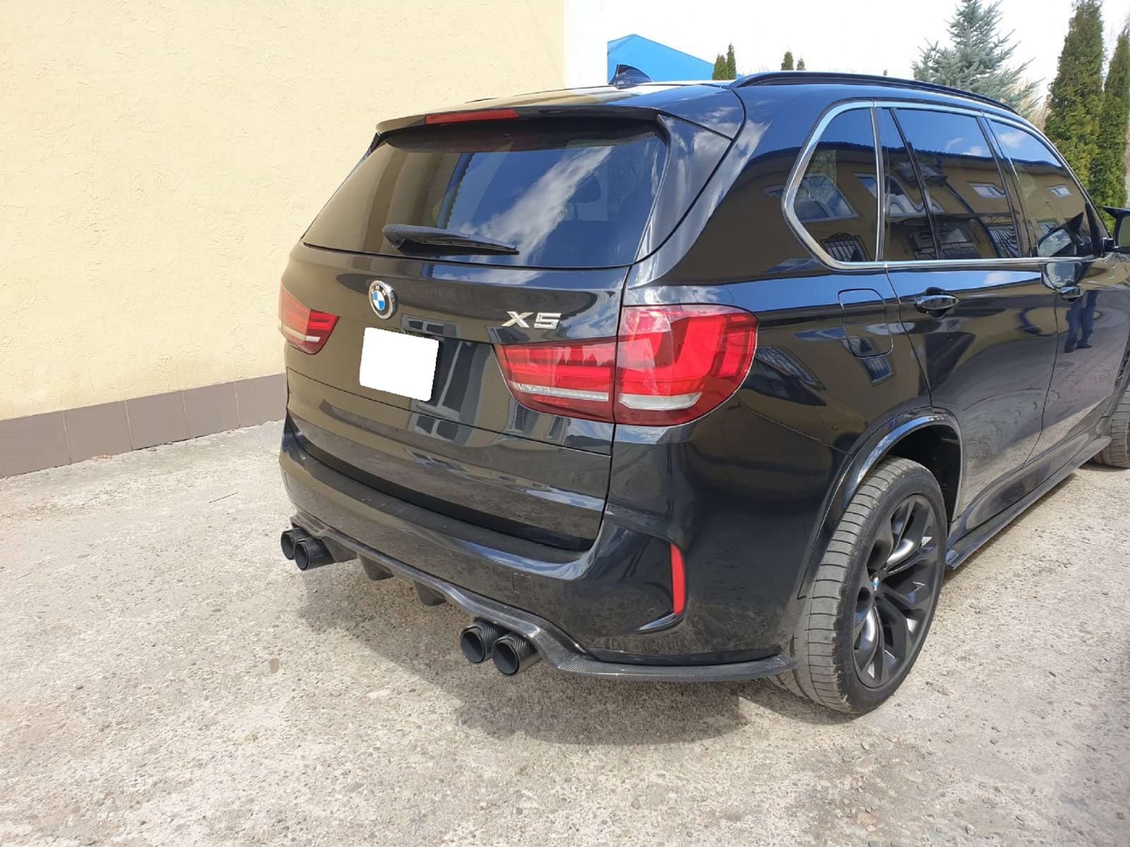 Задній бампер (стиль X5M F85) на BMW X5 F15 2013-2018 року 5