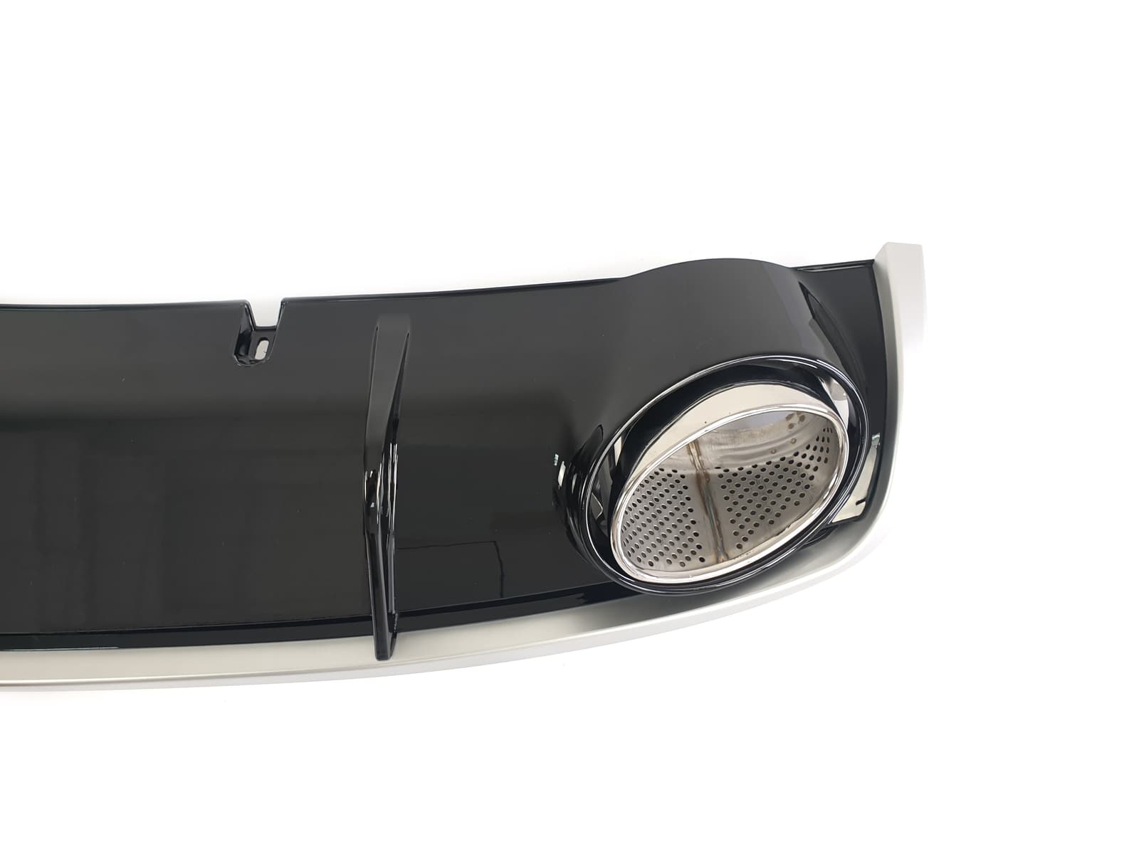 Дифузор (заднього бампера) Black Silver / Chrome Pipe (в стилі RS4) на Audi A4 B8 2011-2015 року 3