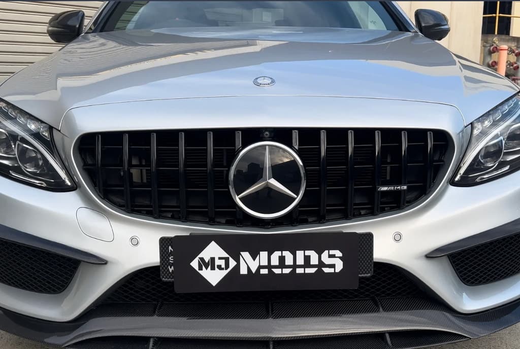 Передня решітка Panamericana GT Black (для Avantgarde/AMG-Line/C43 AMG) 2014-2021, без камери