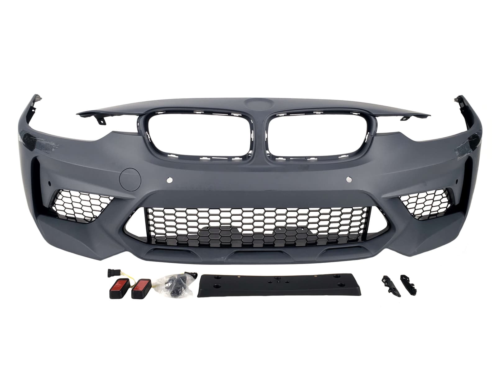 Передній бампер (M2 Look) на BMW 3 Series F30 / F31 2011-2018 року