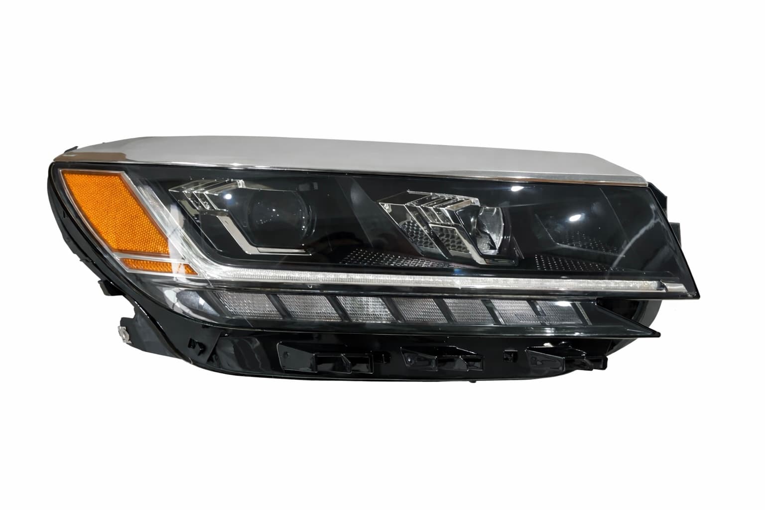Права фара 561941036B Volkswagen Passat USA B9 2019-2022