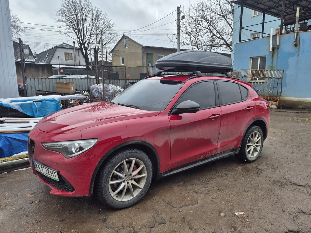 Авто бокс Niken чорний (450 л) 2