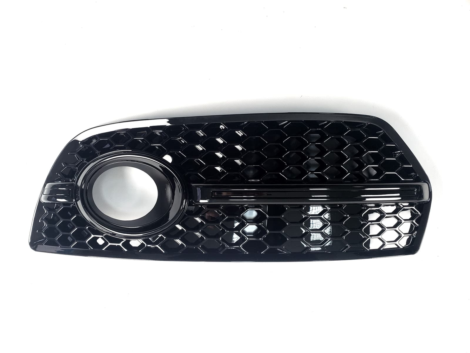 Решітки в бампер Full Black (в стилі RSQ5) на Audi Q5 8R 2008-2012 року 2