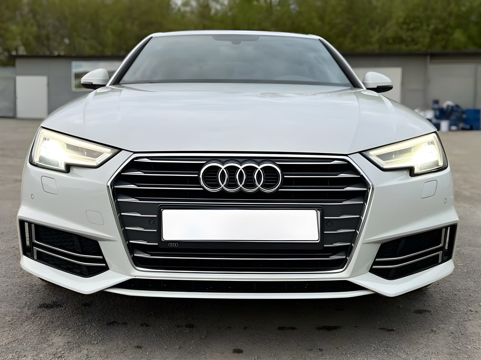 Бампер передній у зборі S-Line для Audi A4 B9 2015-2019