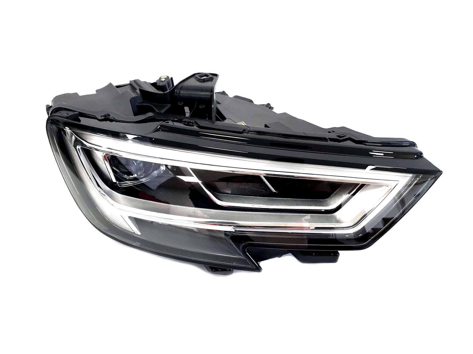 Передні фари LED (RH) без блоків на Audi A3 8V 2016-2020 року