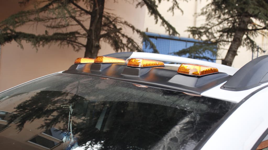 Козирьок лобовога скла V2 (LED) 3