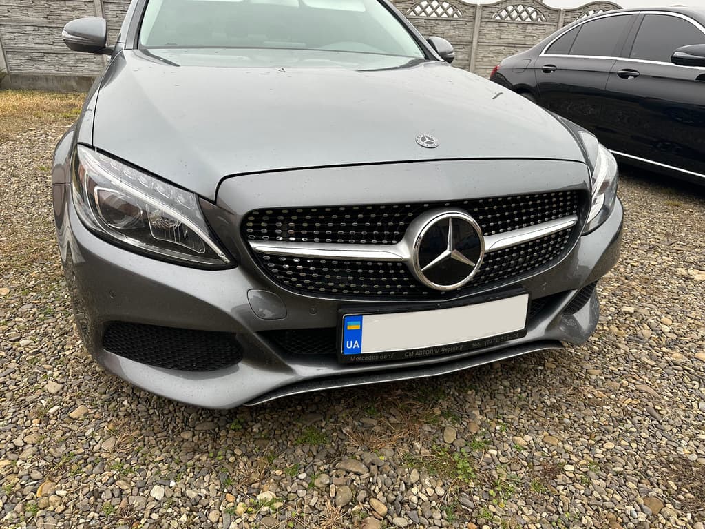 Передня решітка Diamond Silver (для Avantgarde/AMG-Line/C43 AMG) 2014-2018, без камери 2