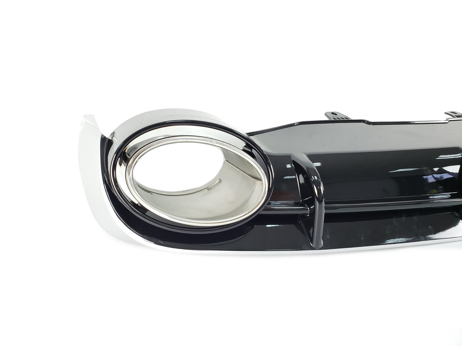 Дифузор (заднього бампера) Black Silver / Chrome Pipe (в стилі RS6) на Audi A6 C7 2011-2014 року 2