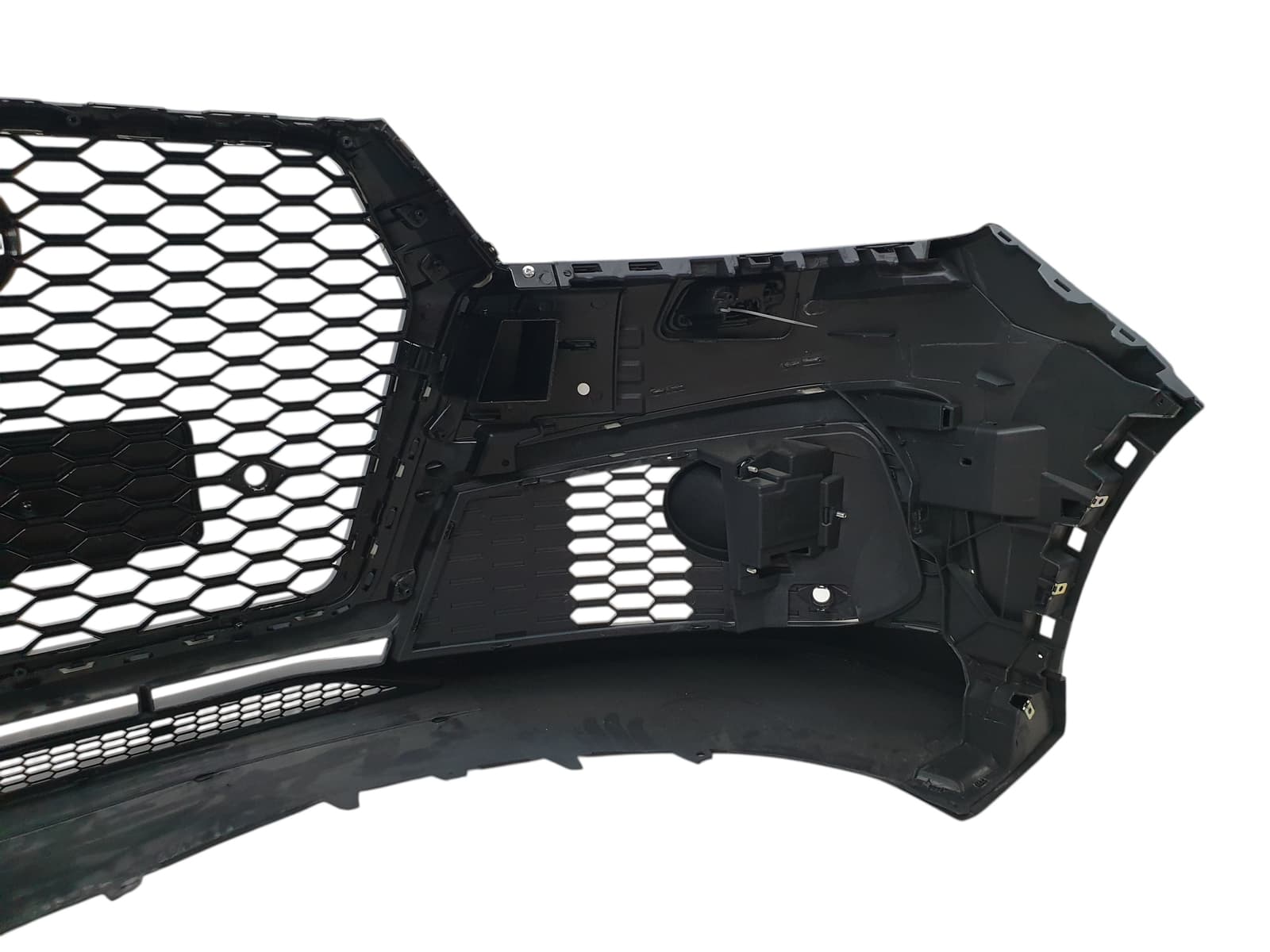 Передній бампер (RS Style) Black на Audi Q7 4M 2015-2020 року 6