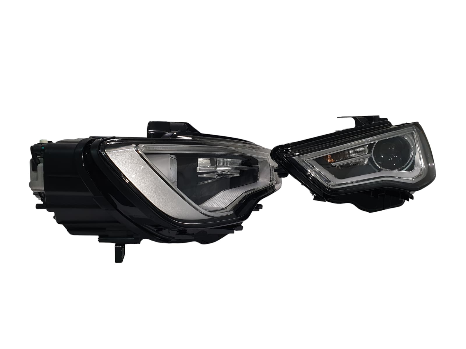 Передні фари (Xenon + блоки) на Audi A3 8V 2012-2016 року 2