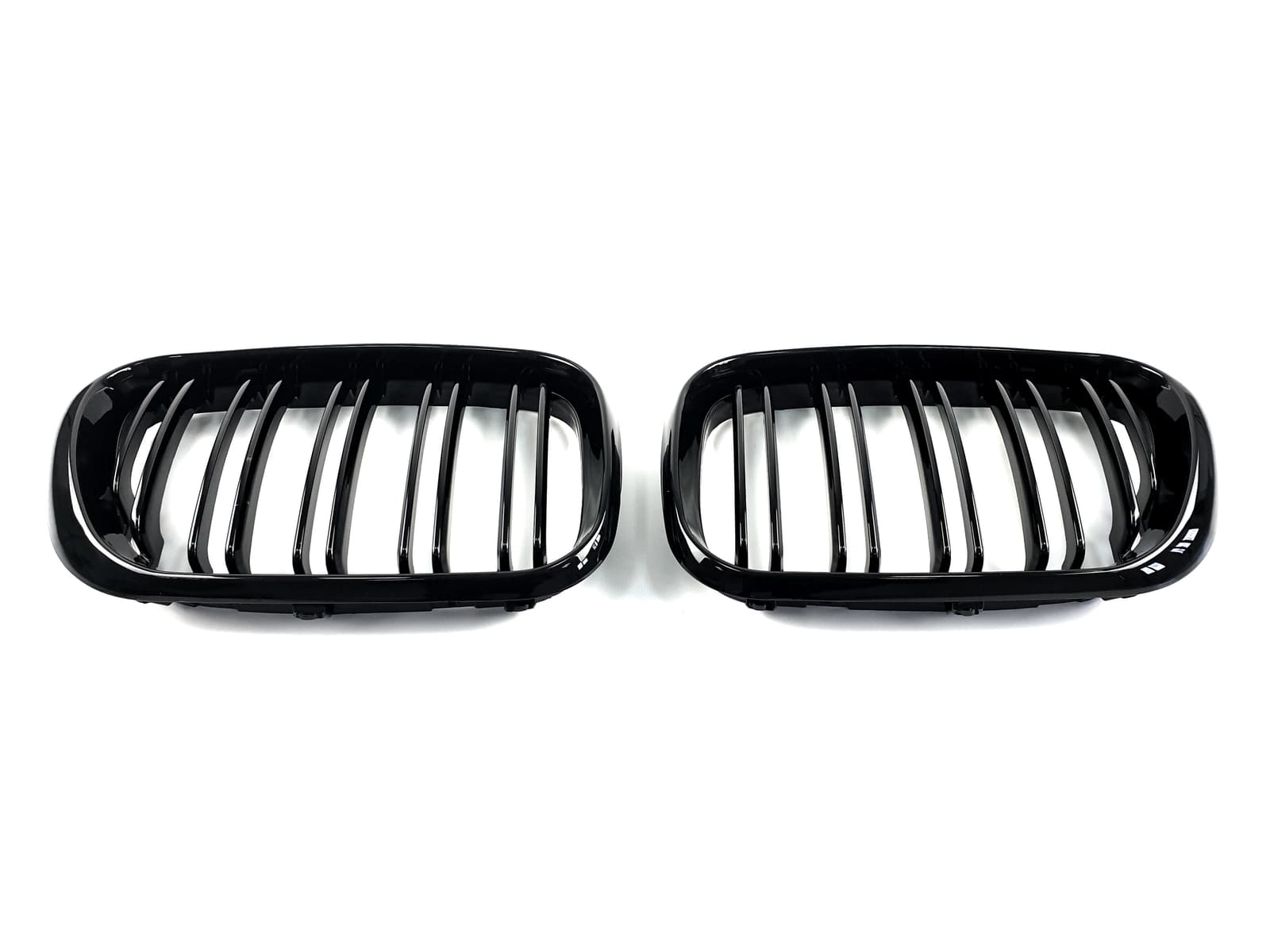 Ніздрі Чорний глянець (Подвійні M-Look) на BMW X5 E53 1999-2006 року 2