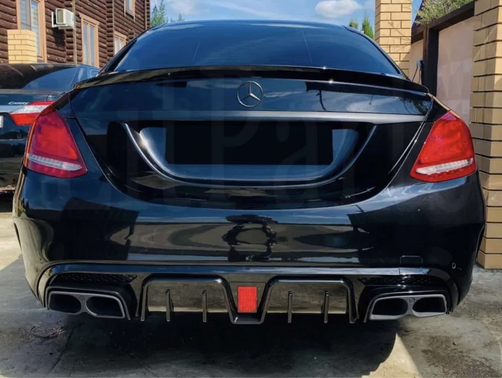 Дифузор (заднього бампера) Full Black (стиль C63 Brabus) Sedan на Mercedes-Benz C-Class W205 2014-2018 року 3