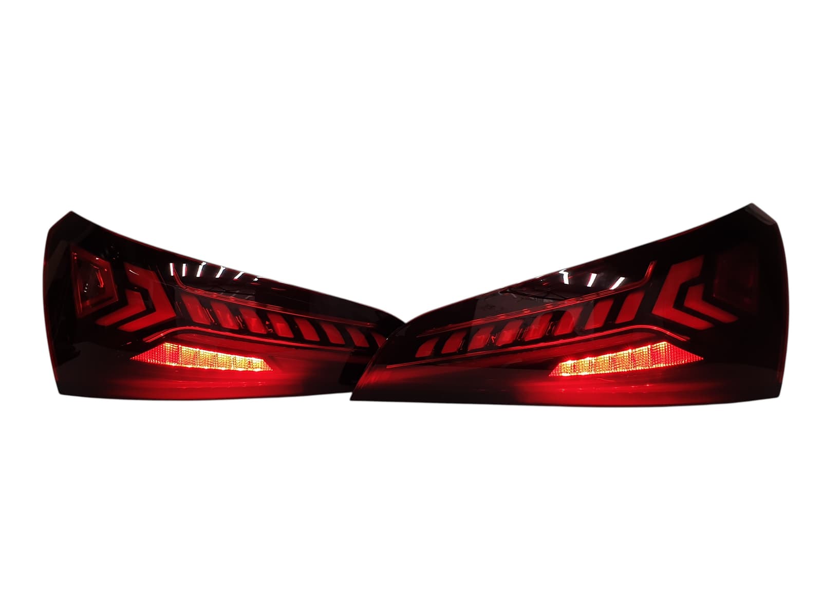 Задні ліхтарі Led (Red) на Audi Q5 8R 2008-2012 року 4