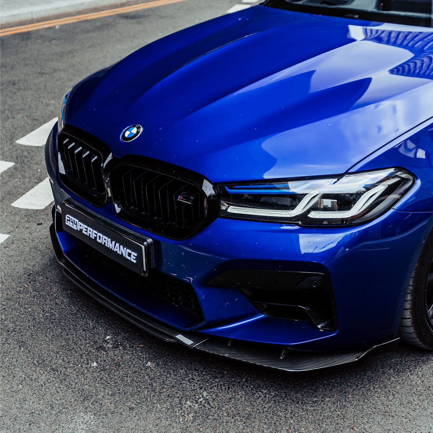 Губа (Карбон) V2 на BMW M5 F90 2017-2023 року 6