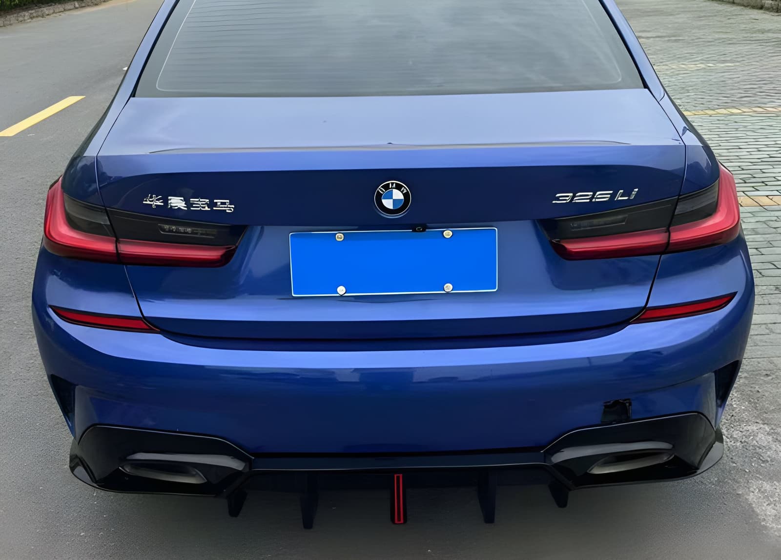 Дифузор заднього бампера B-Style LED (для M-Sport 2018-2022, ABS)