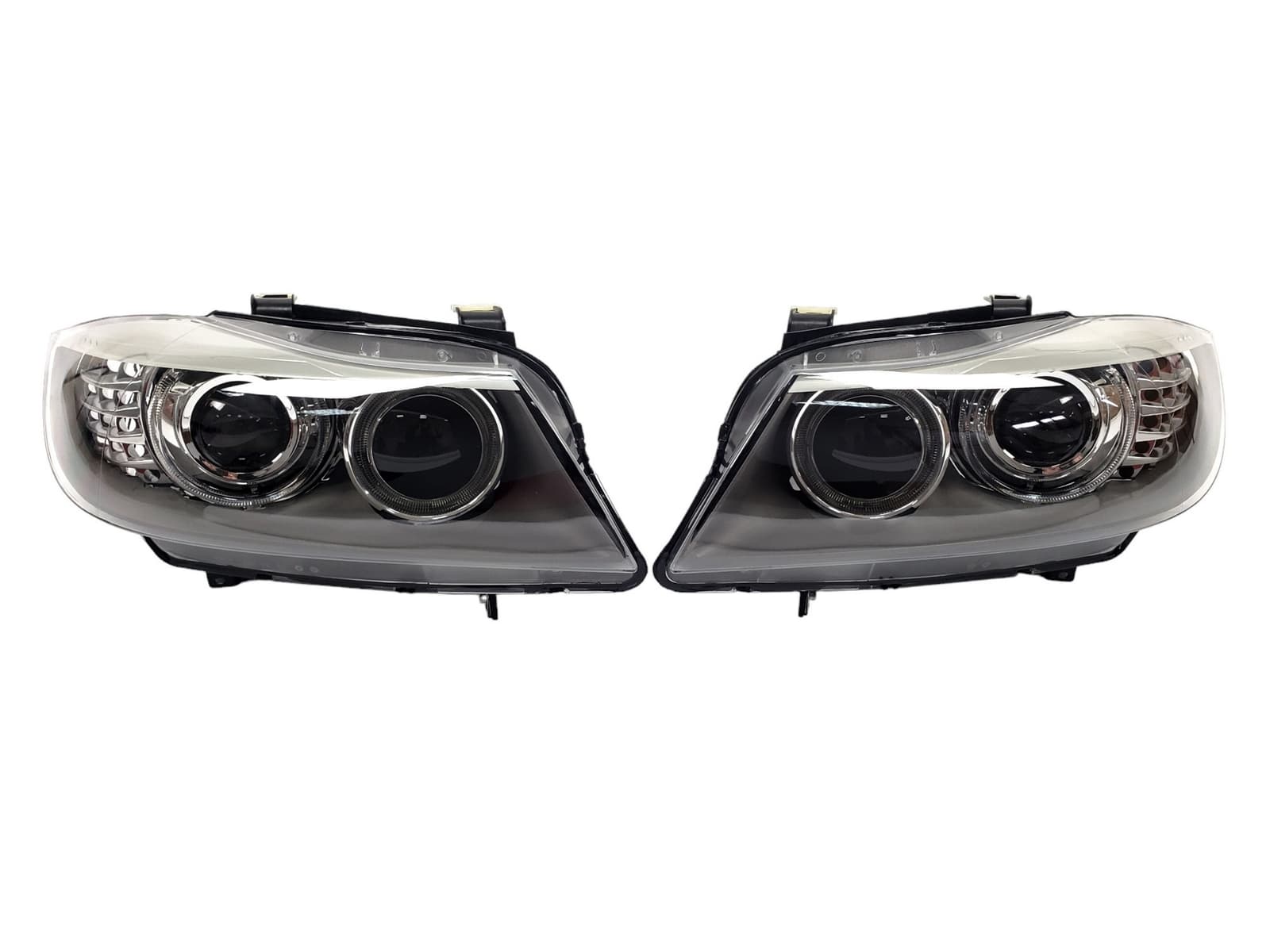 Передні фари (Bi-Xenon Європа) без блоків на BMW 3 Series E90 / E91 2008-2012 року