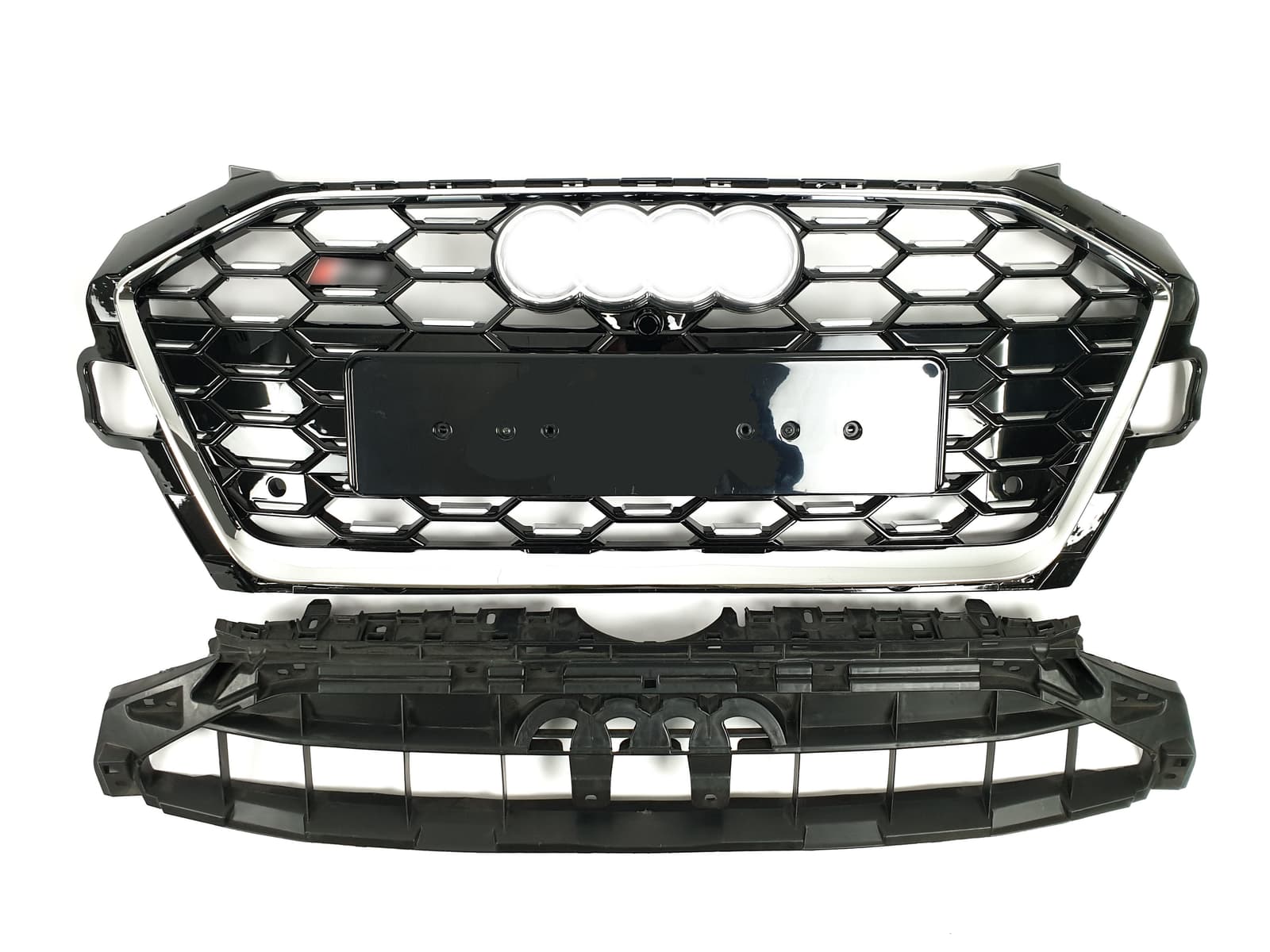Решітка радіатора Chrome Black (в стилі S4) на Audi A4 B9 2019-2023 року