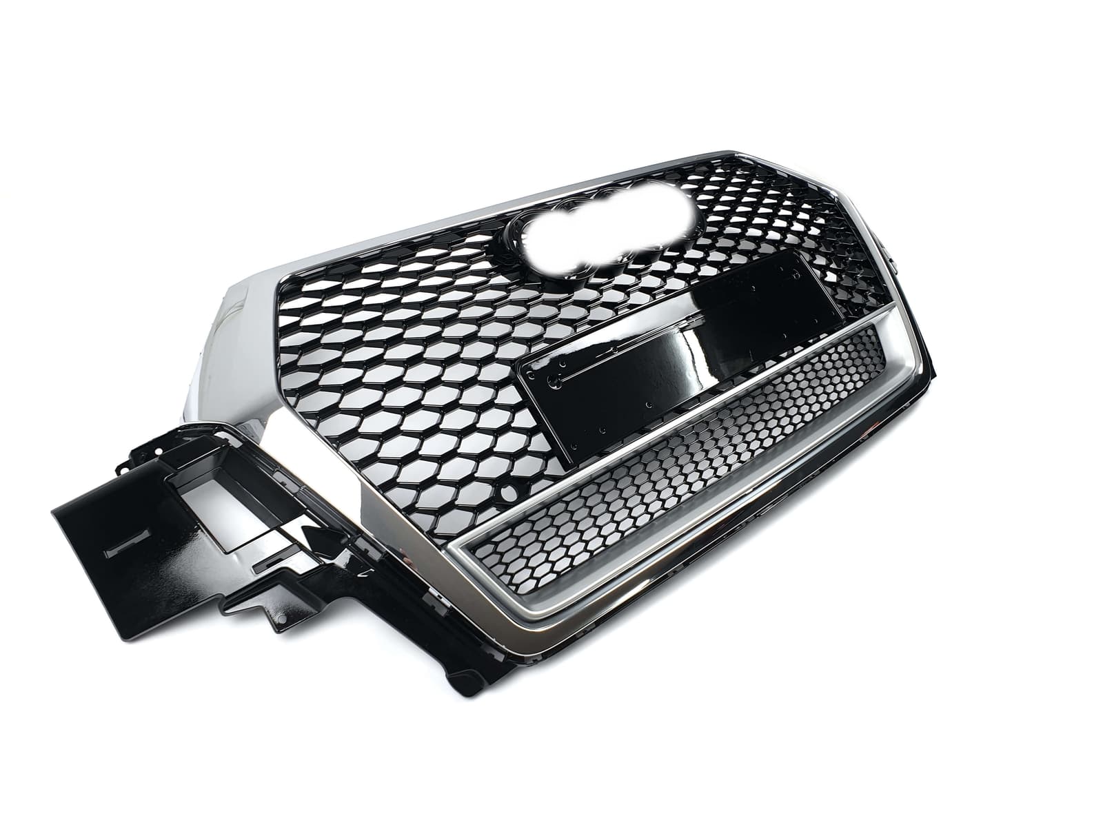 Решітка радіатора Chrome Black (в стилі RSQ7 quattro) на Audi Q7 4M 2015-2020 року 2