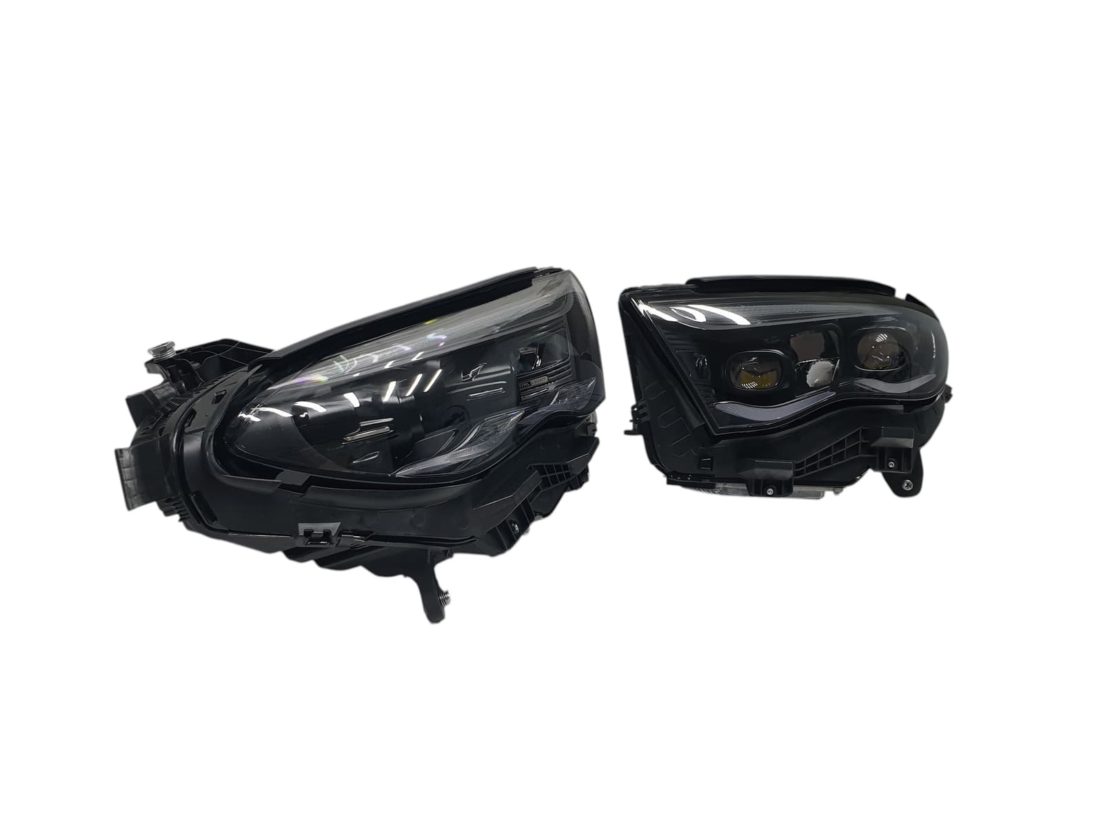 Передні фари Digital Light (заміна Led) на Mercedes-Benz E-Class W214 2023-2026 року 2