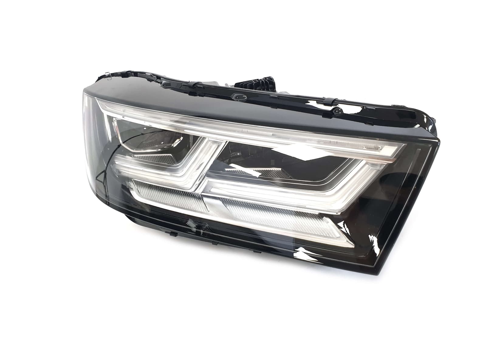 Передні фари Фара RH (Full Led Європа) комплектна на Audi Q5 80A 2016-2020 року 3