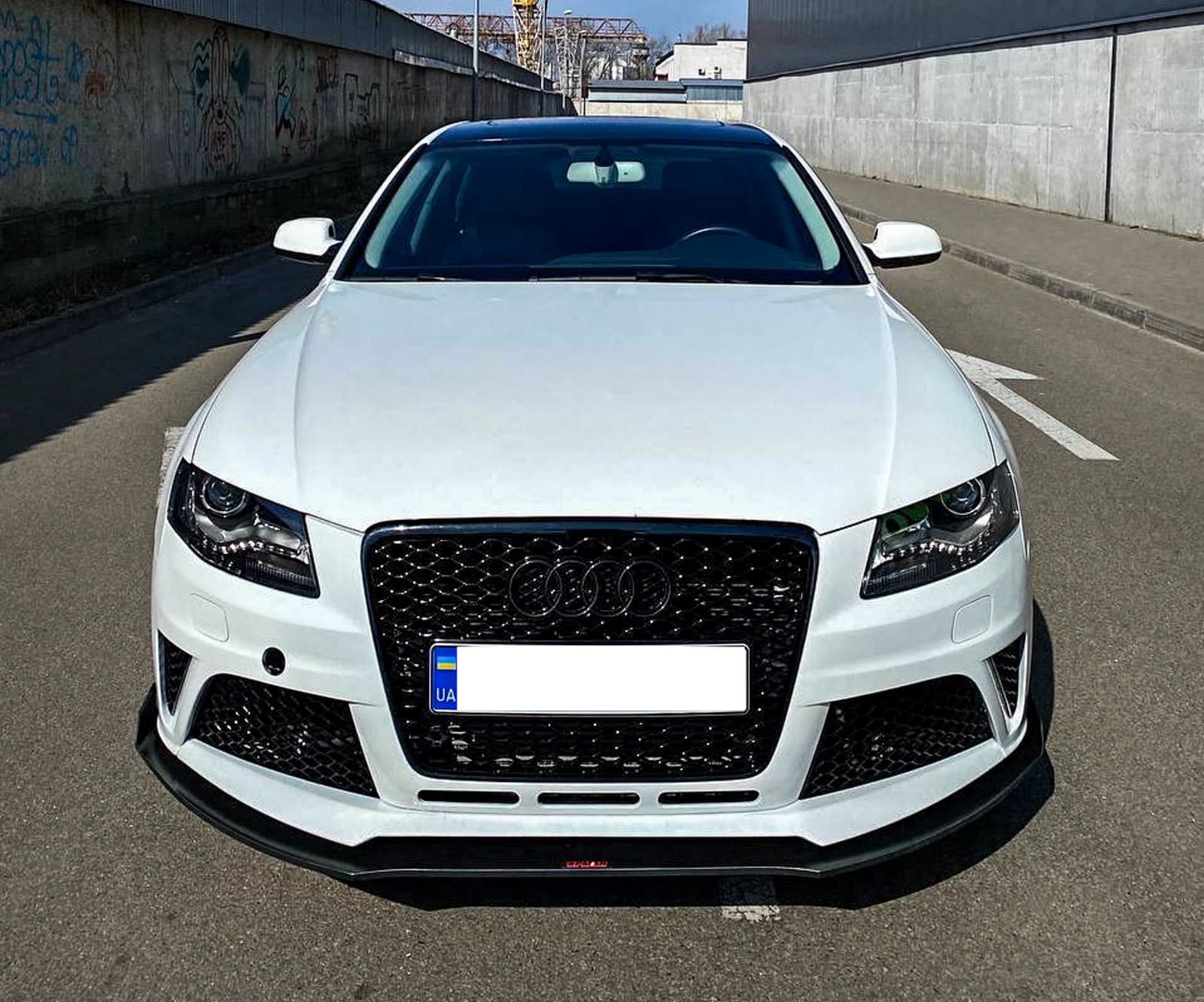 Передній бампер (в стилі RS4) на Audi A4 B8 2007-2011 року 6