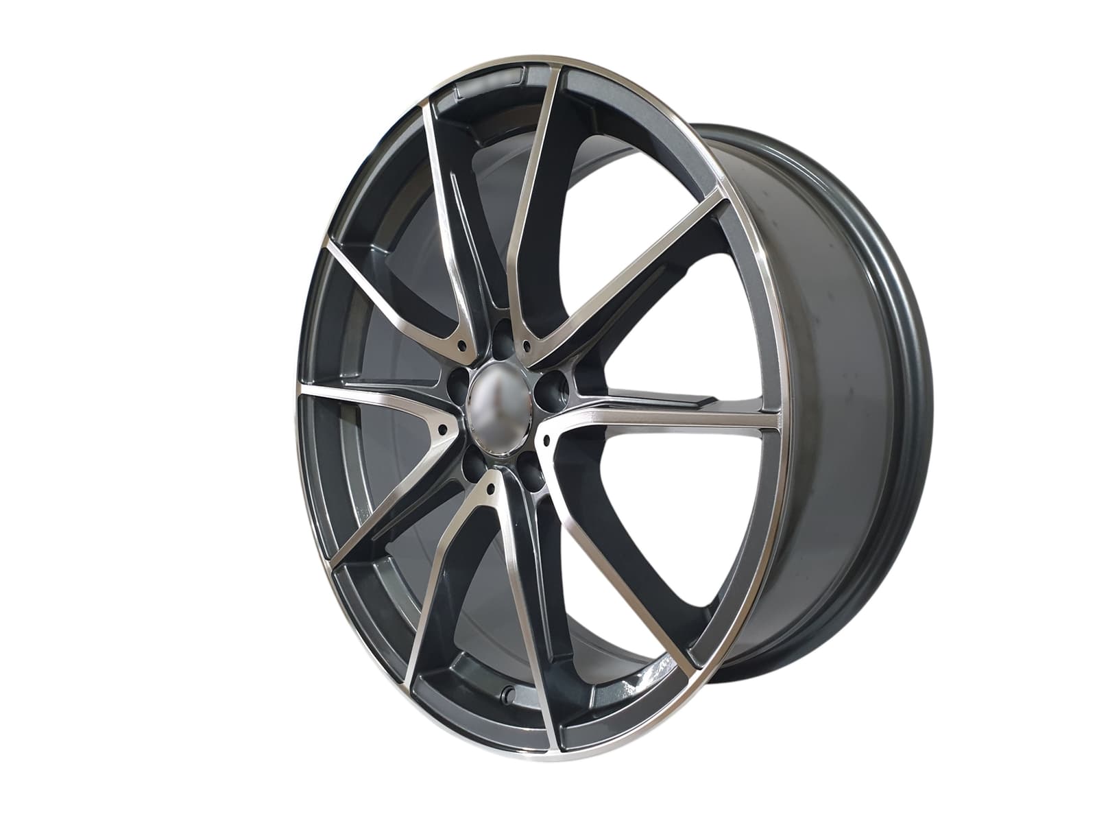 R19 GMF (різноширокі) на Mercedes-Benz A-Class W176 2012-2015 року 2