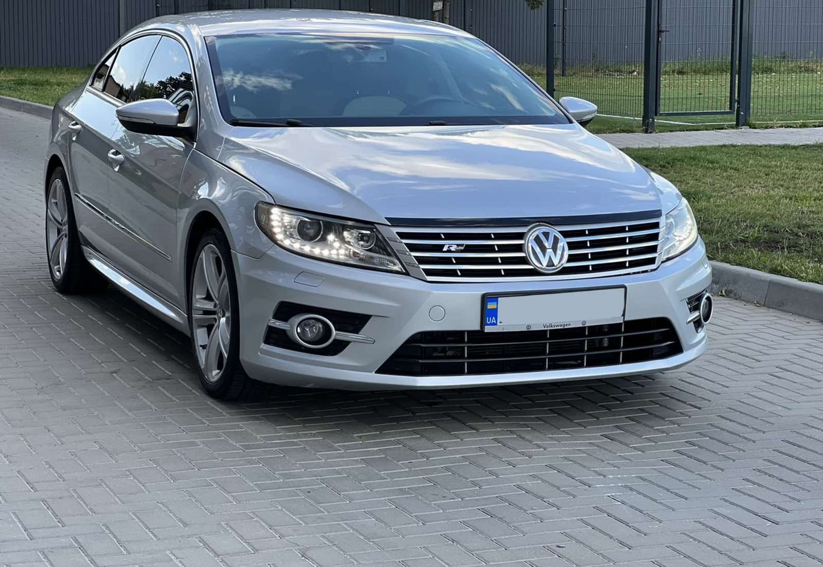 Передній бампер (стиль R-Line) на Volkswagen Passat CC 2012-2017 року 6