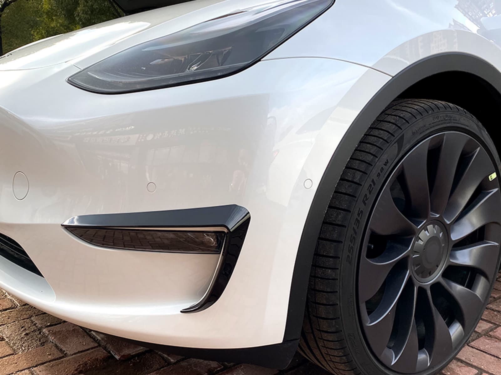 Накладки на протитуманні фари для Tesla Model Y 2020-2024 ABS пластик, колір чорний глянець 2