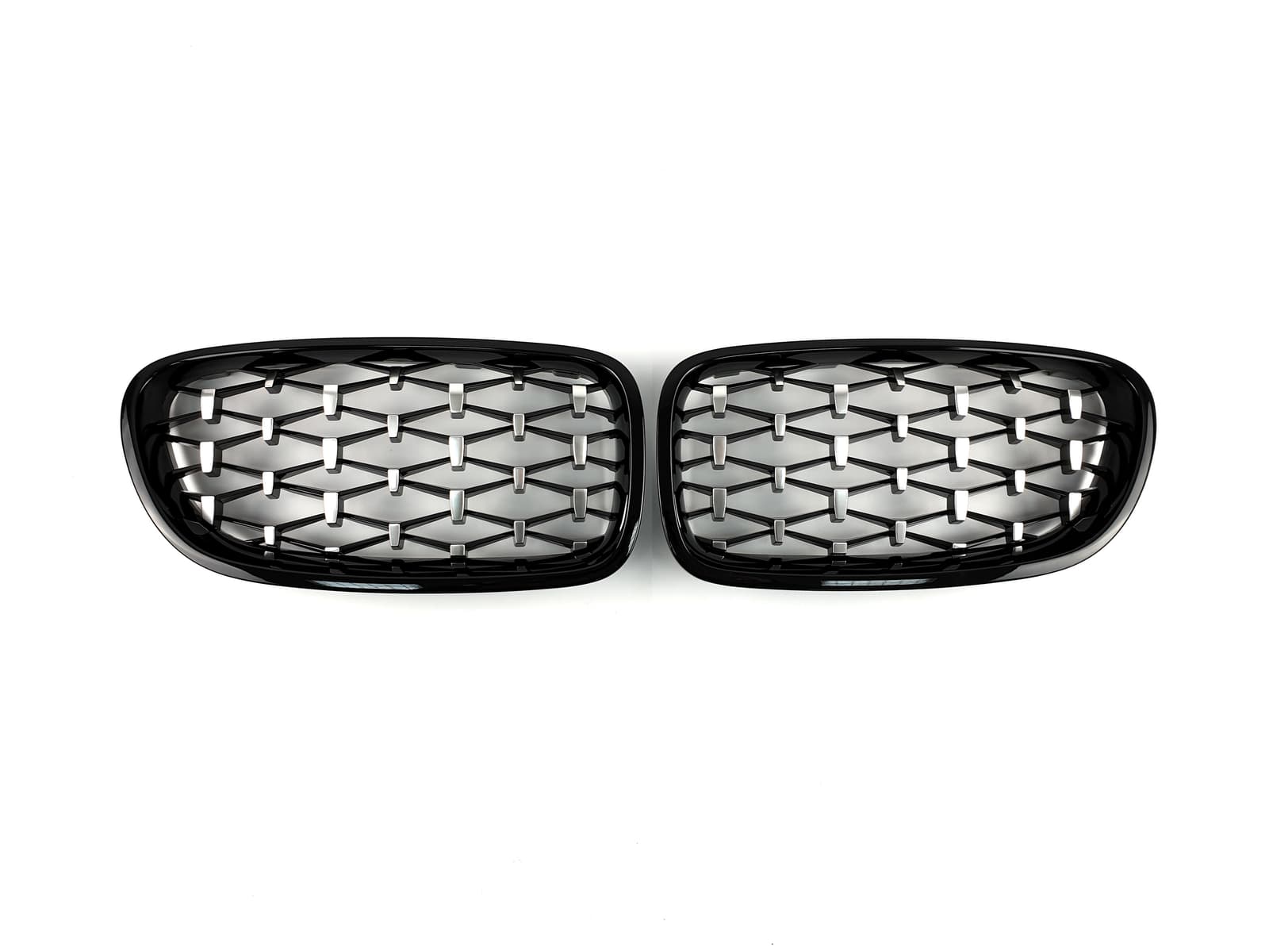Ніздрі Diamond Silver на BMW 5 Series F10 / F11 2010-2017 року