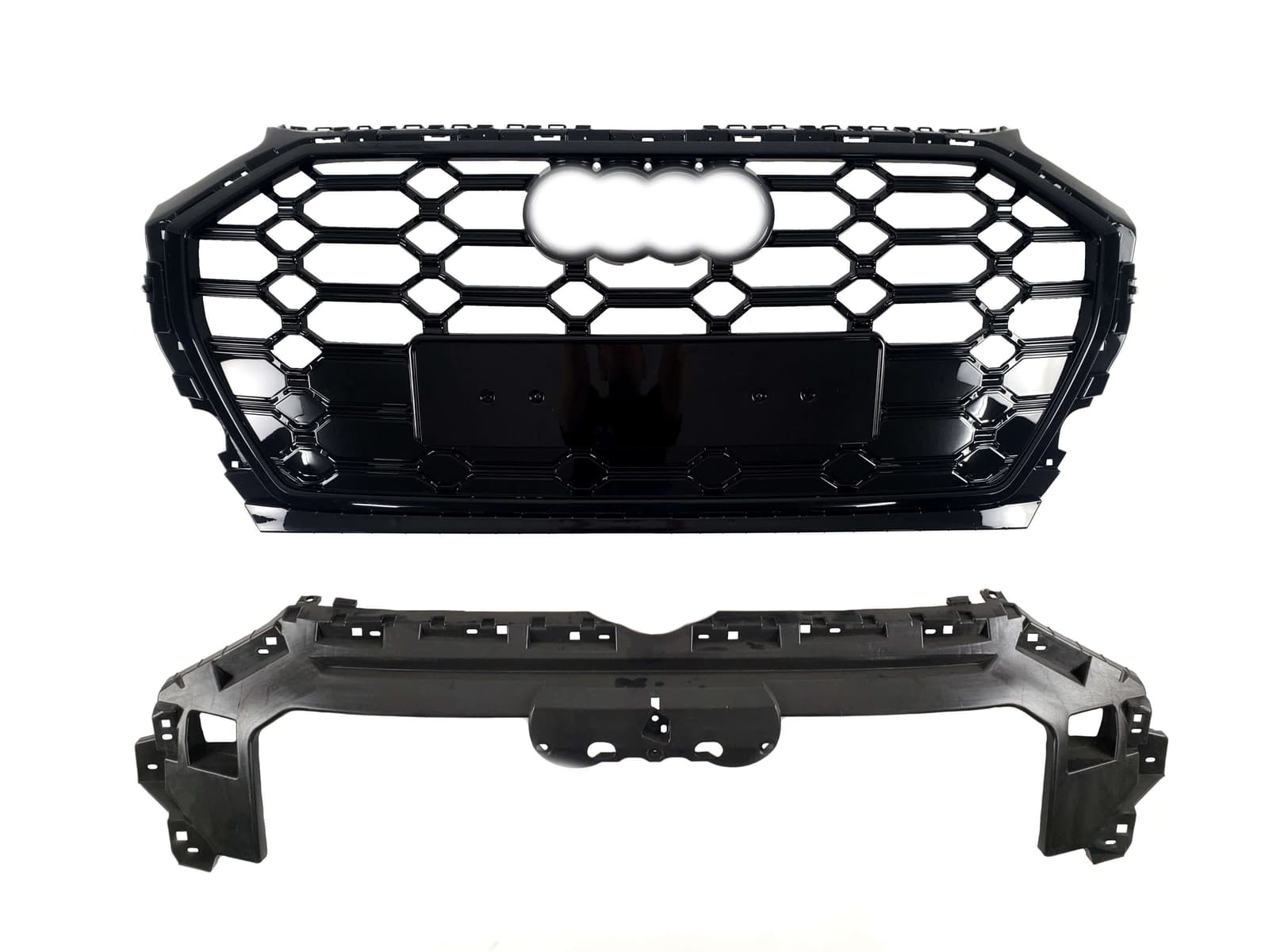 Решітка радіатора Full Black (в стилі SQ) на Audi Q5 80A 2020-2024 року