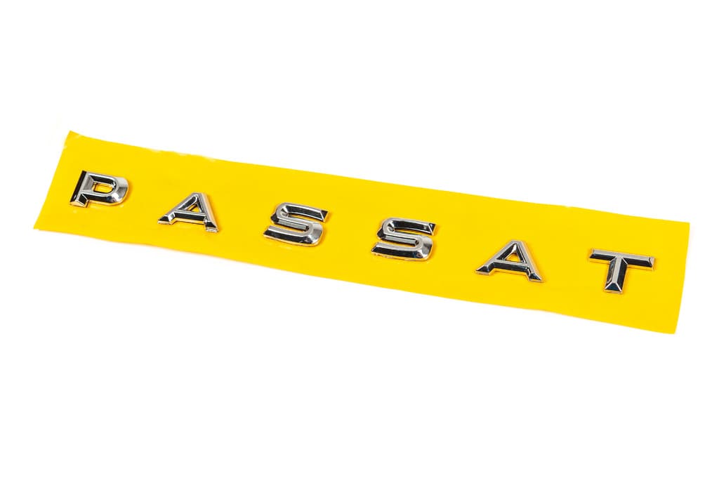 Напис Passat (253мм на 17мм)