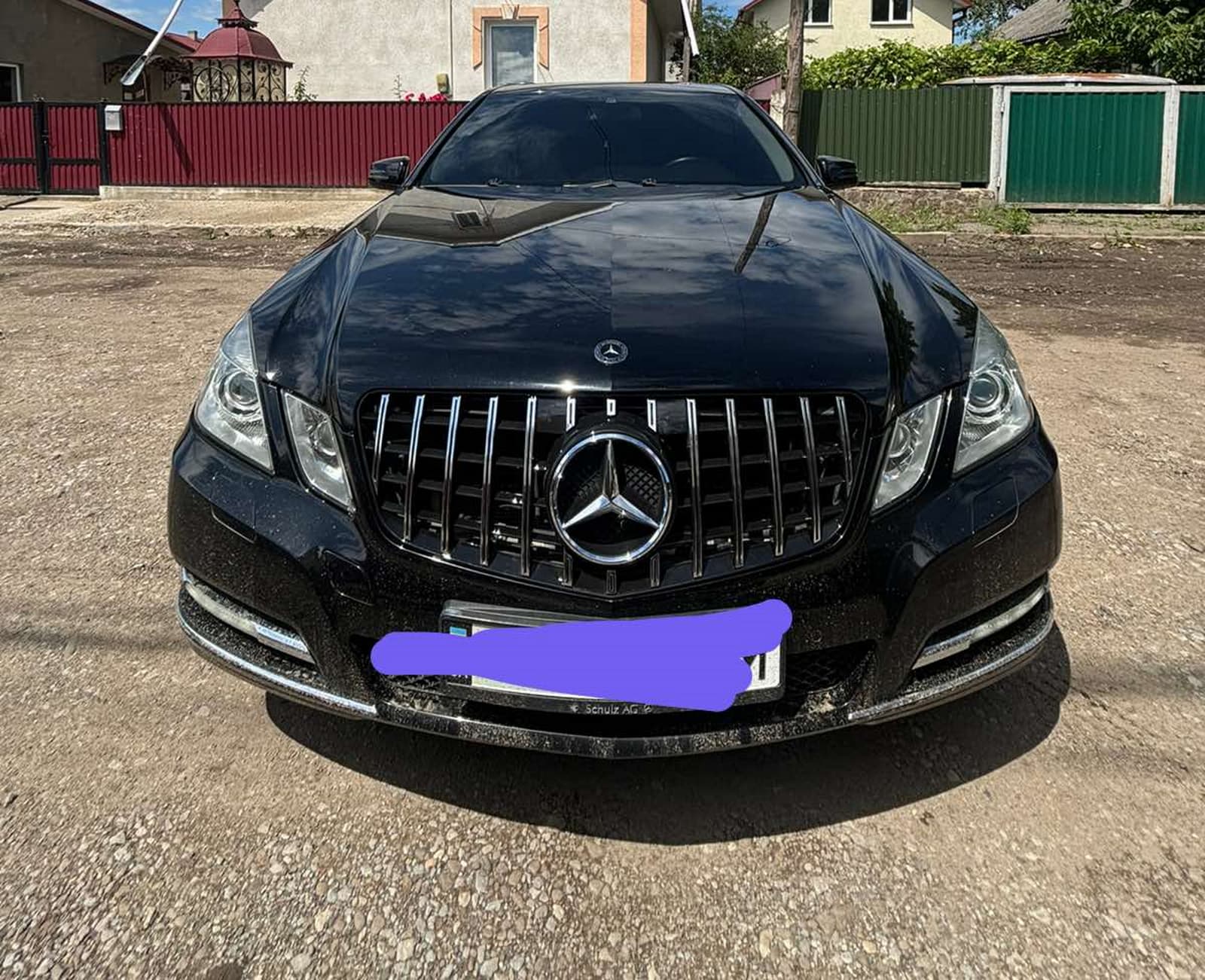 Решітка радіатора Chrome Black GT на Mercedes-Benz E-Class W212 2009-2013 року 5