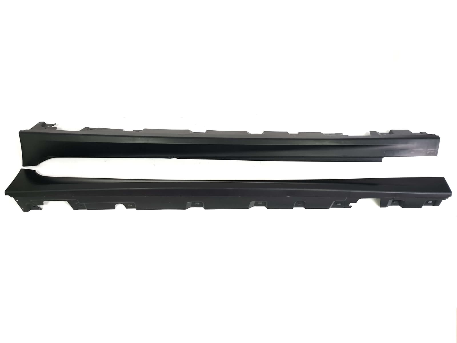 Накладки на пороги (стиль M) на BMW 5 Series F10 / F11 2010-2017 року