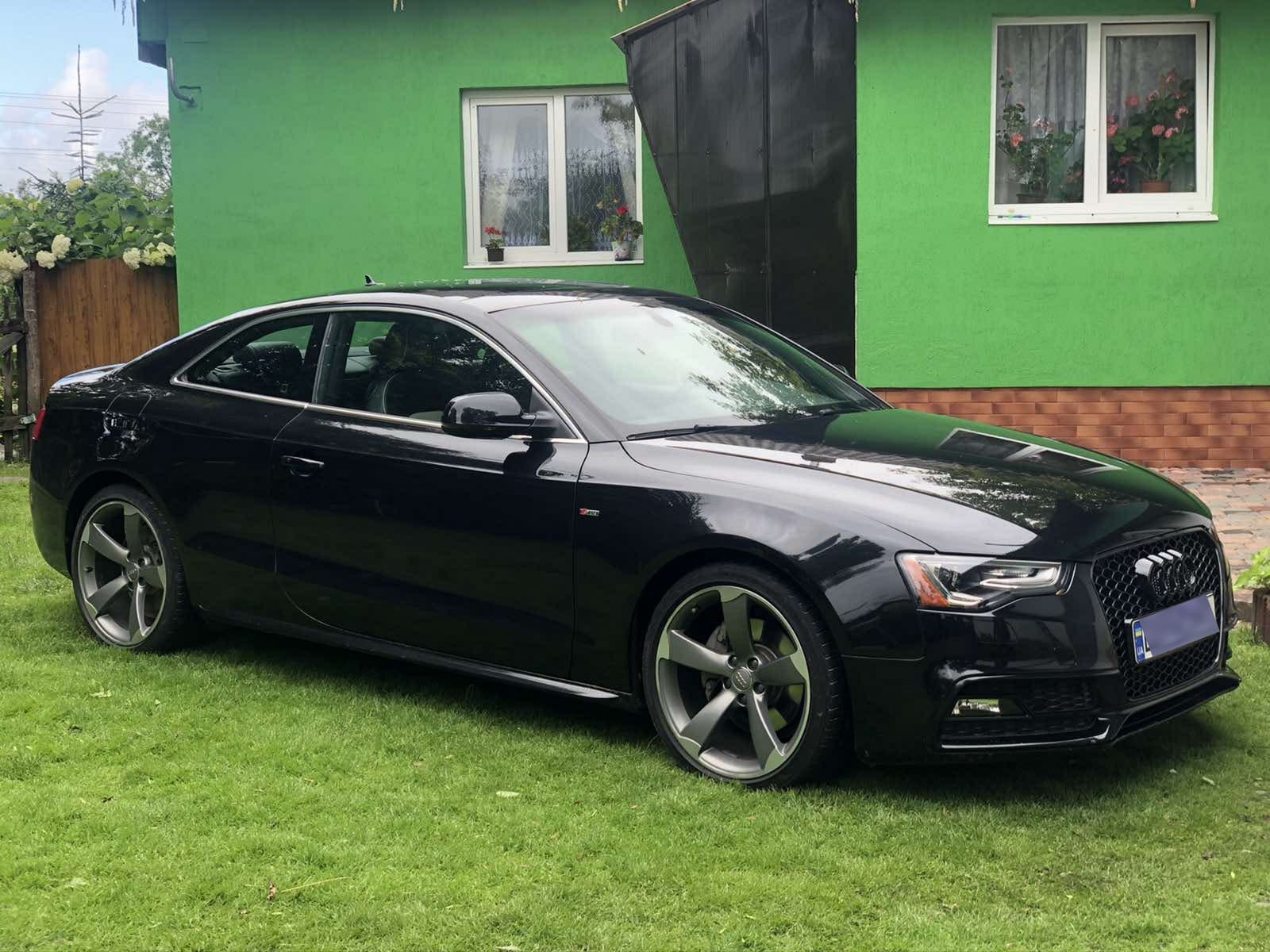 Решітка радіатора Full Black (в стилі RS5) на Audi A5 8T 2011-2016 року 5