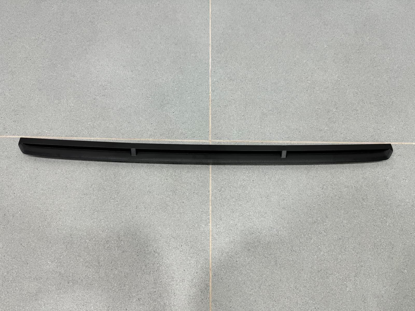 Верхня накладка (решітки) переднього бампера Audi A4/S4/RS4 (B9) 2020-8W0807801/8WD 807 801