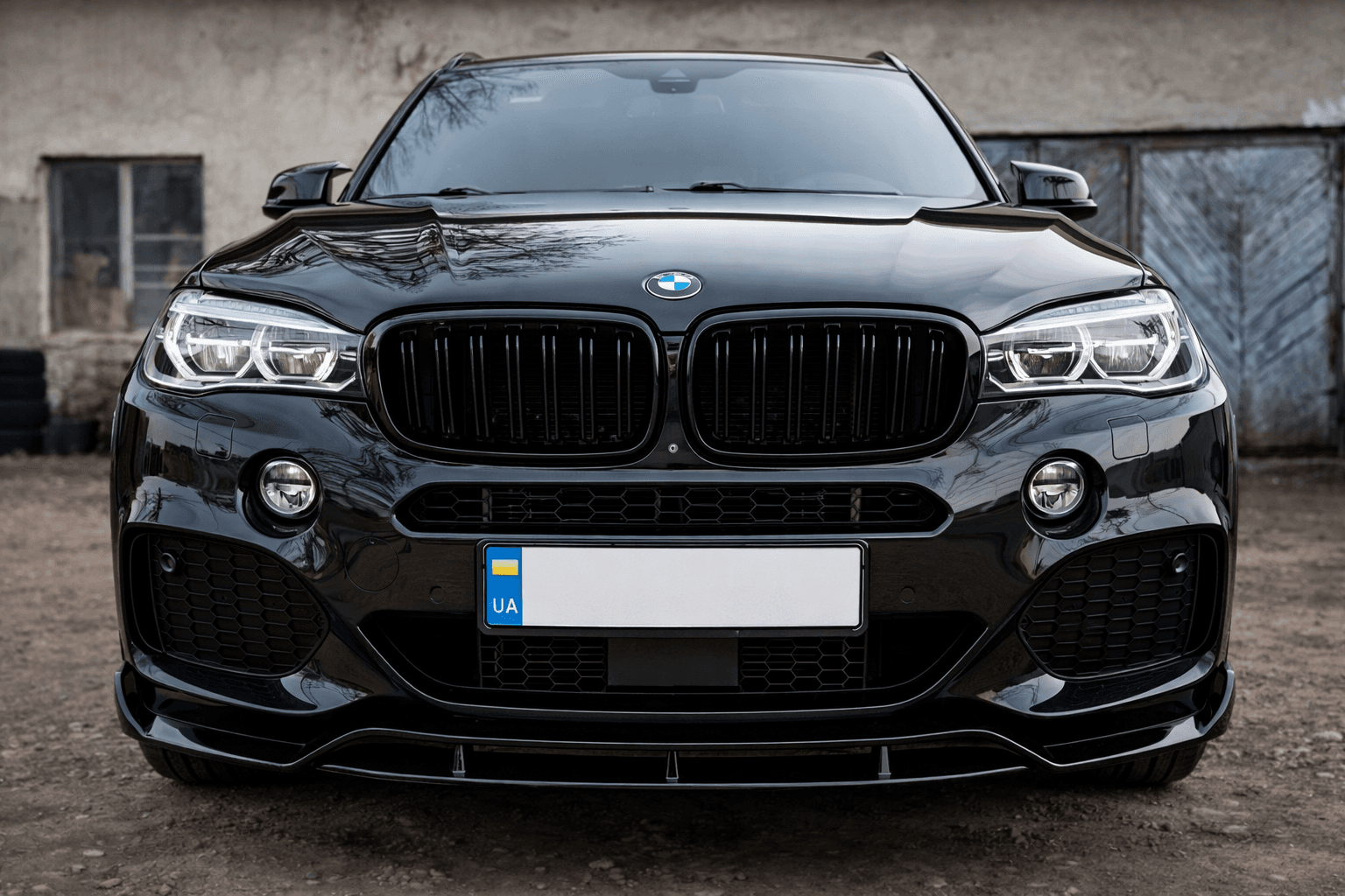 Накладка на передній бампер Lip Black Warrior (для M-Sport)