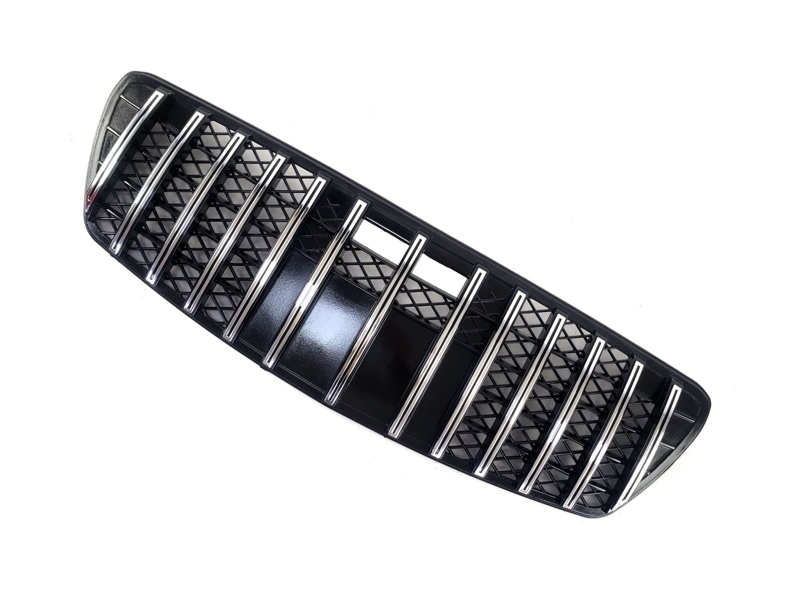 Решітка радіатора Chrome Black GT на Mercedes-Benz E-Class W211 2002-2006 року 3