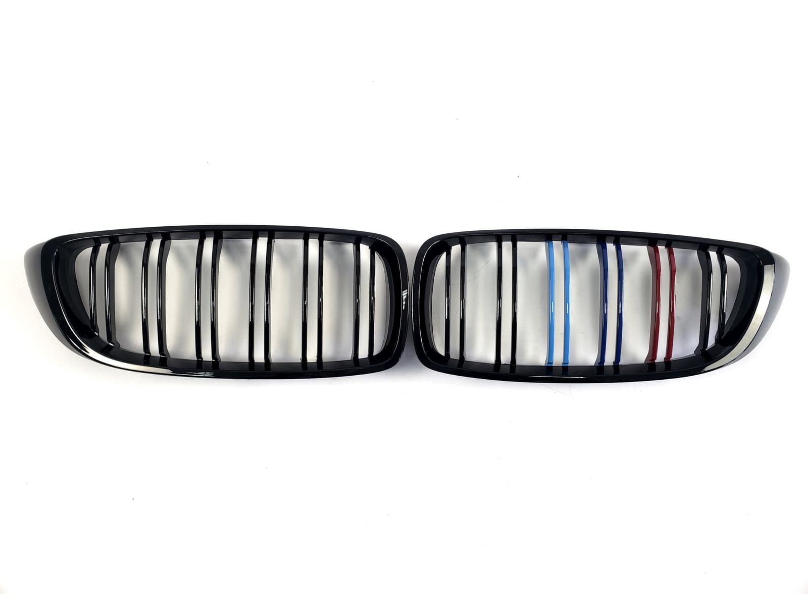 Ніздрі M-color (Подвійні M-Look) на BMW 4 Series F32 / F33 2013-2020 року