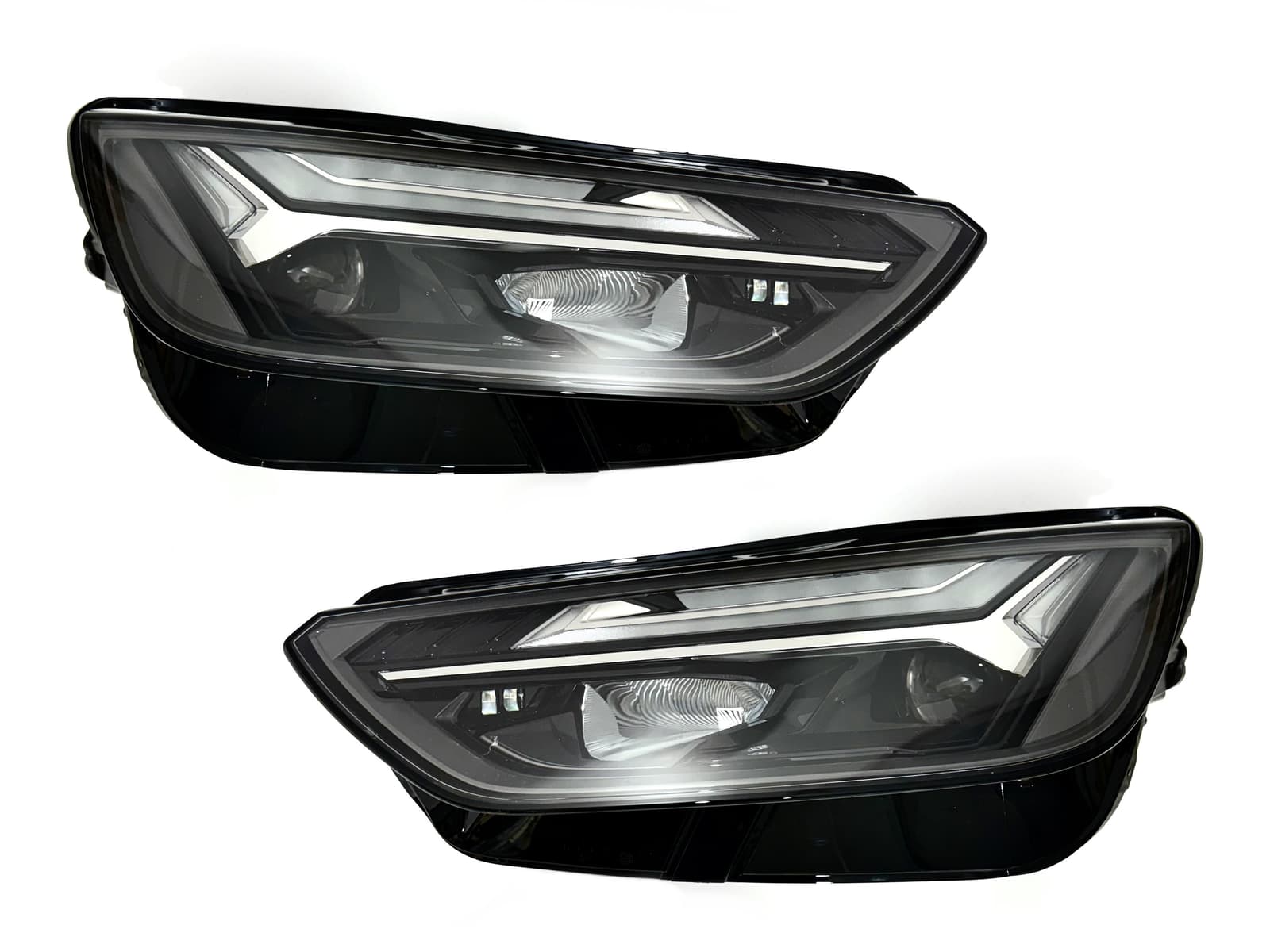 Фари LED для AUDI Q5 рестайлинг 2021-2024 2шт. комплектні з блоками
