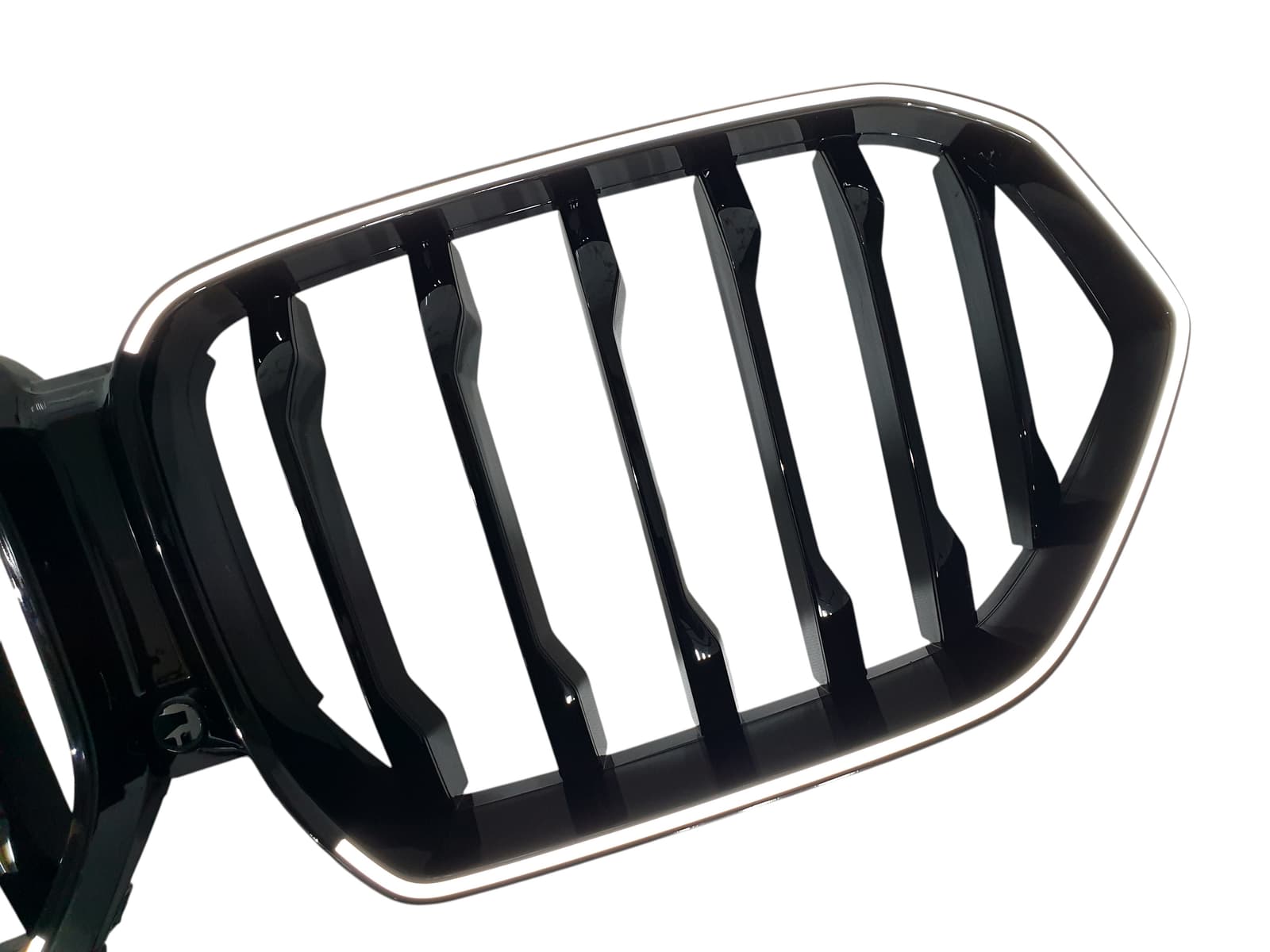 Ніздрі Чорний глянець LED (Iconic Glow) 1bar на BMW X6 G06 2019-2022 року 3