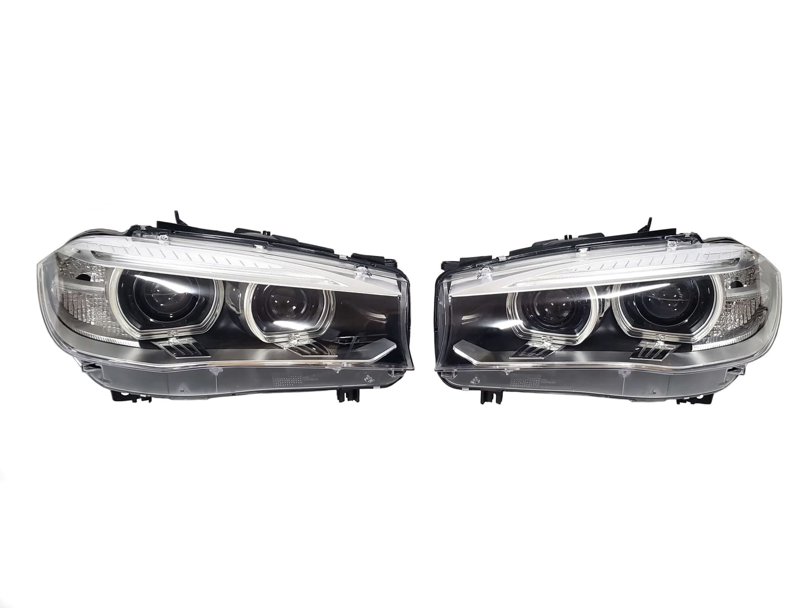 Передні фари (Bi-Xenon No Adaptive) без блоків на BMW X5 F15 2013-2018 року