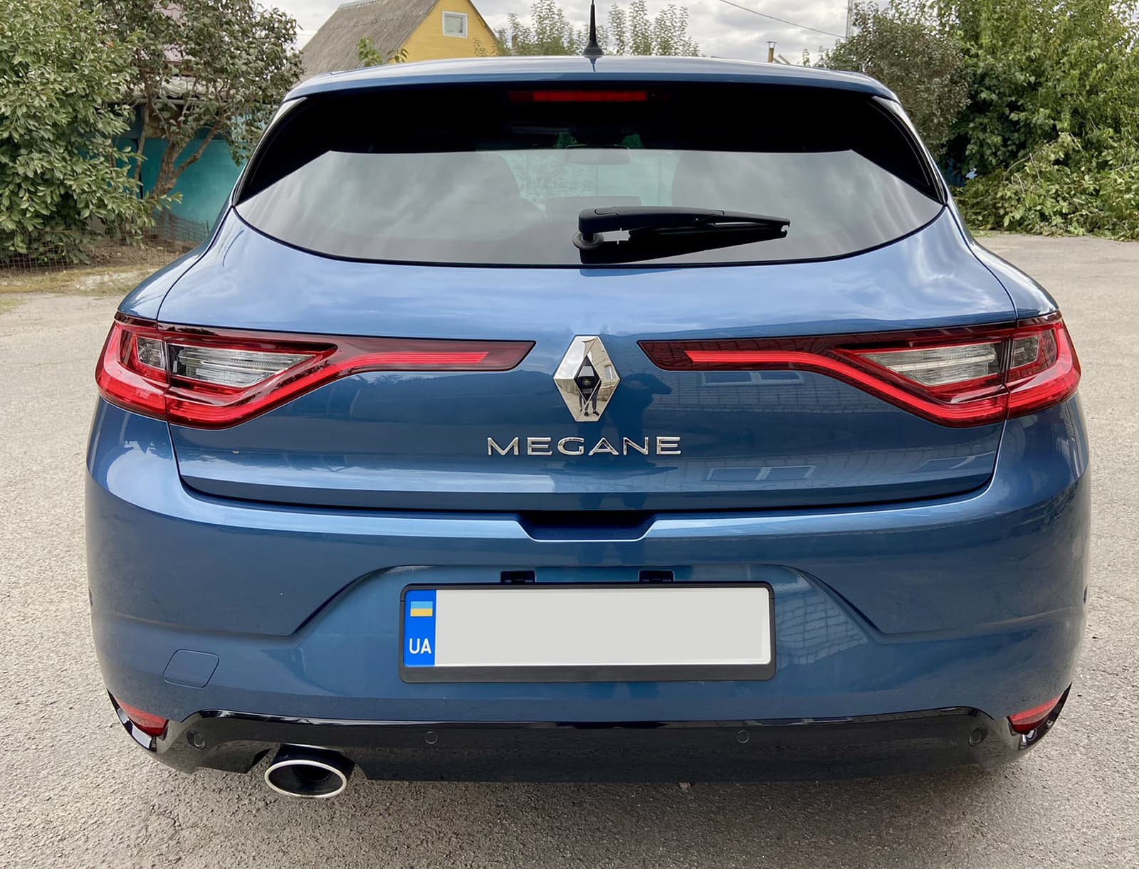 Напис Megane 908923633r (270мм на 25мм)