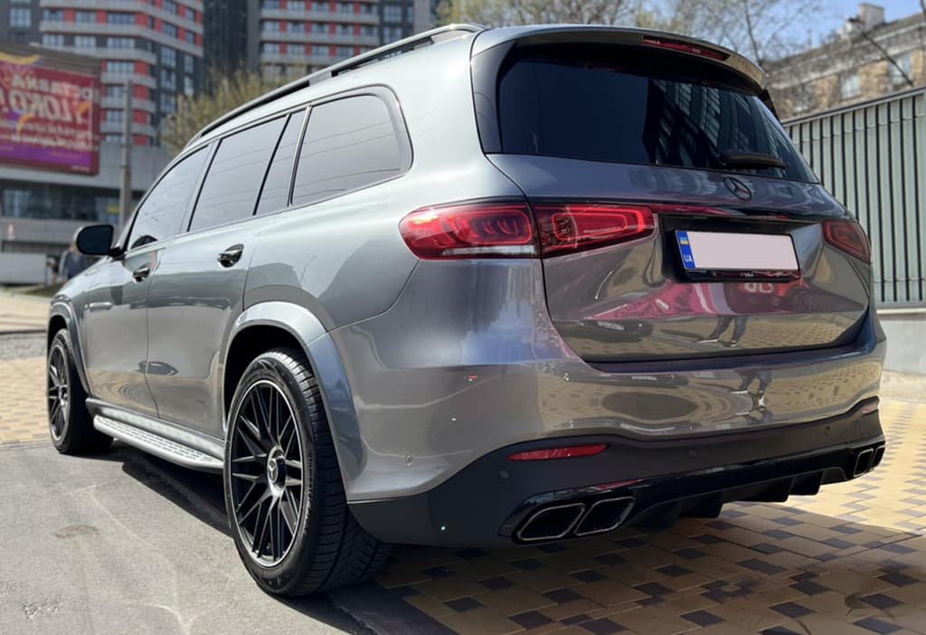 Задній дифузор з насадками BlackEdition (дизайн GLS63)